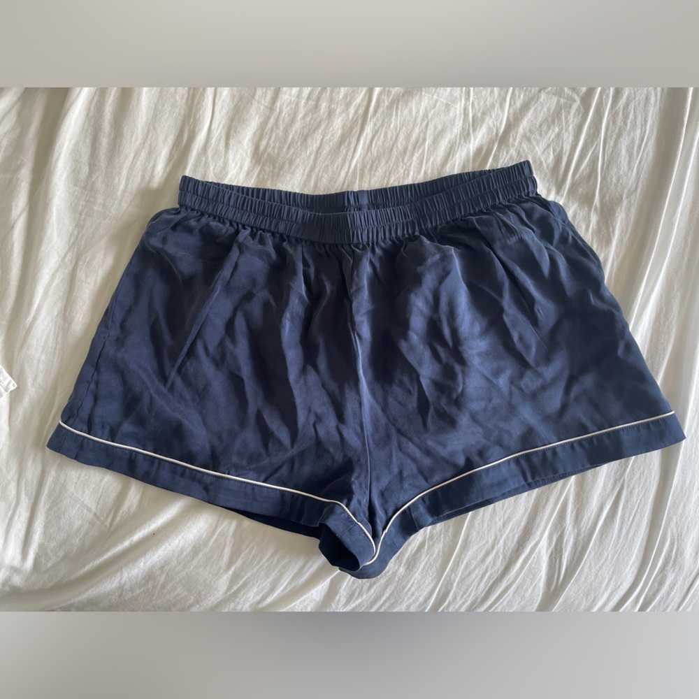 Quince Washable Silk Pajama Shorts (Indigo)